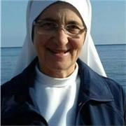 Laureata in lettere e pedagogia